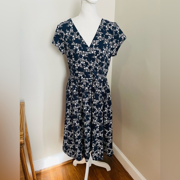 Pact Daytripper Crossover Fit and Flare Dress - Picture 4 of 7